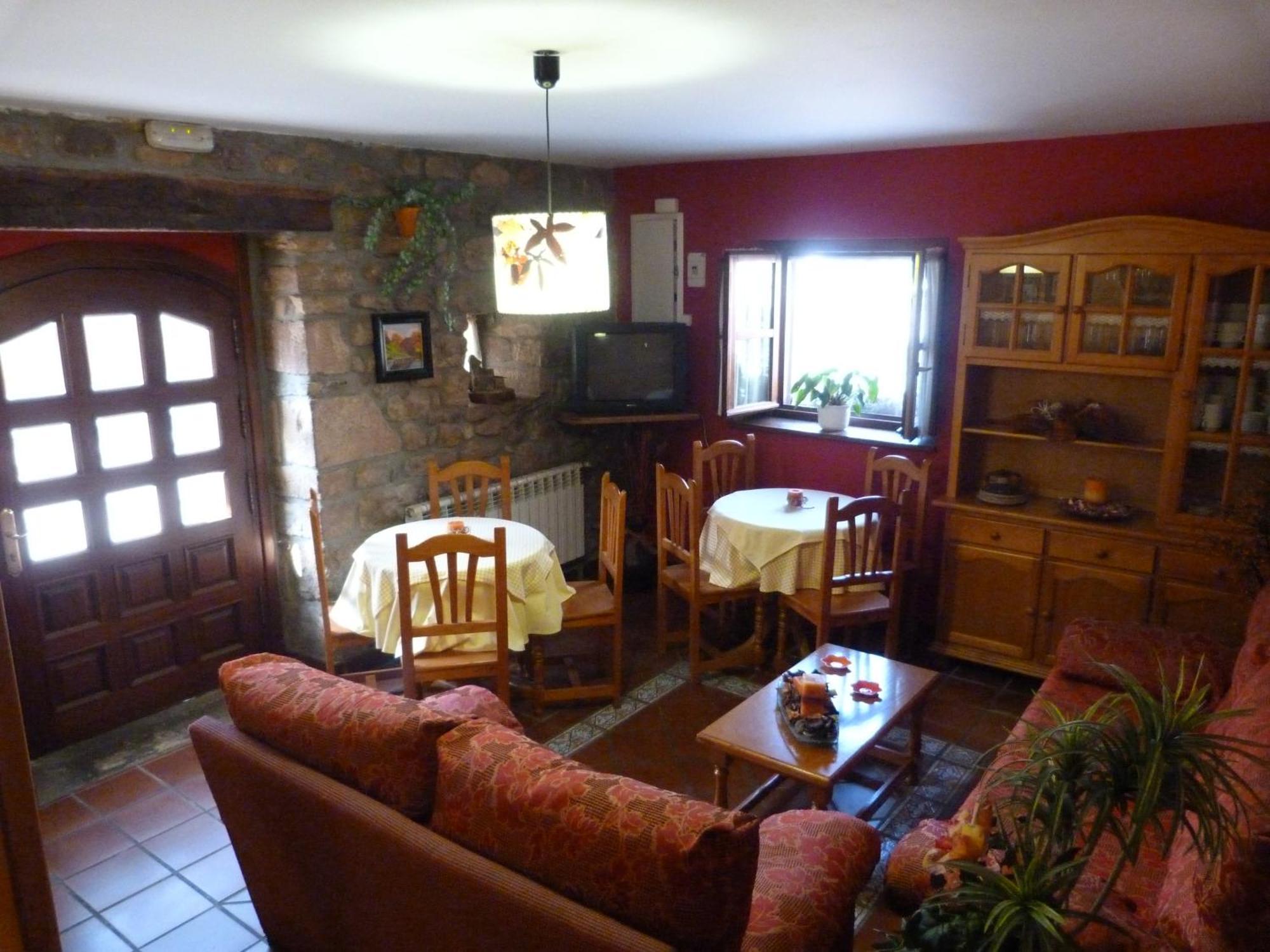 Hotel Mestas Arenas De Cabrales Extérieur photo