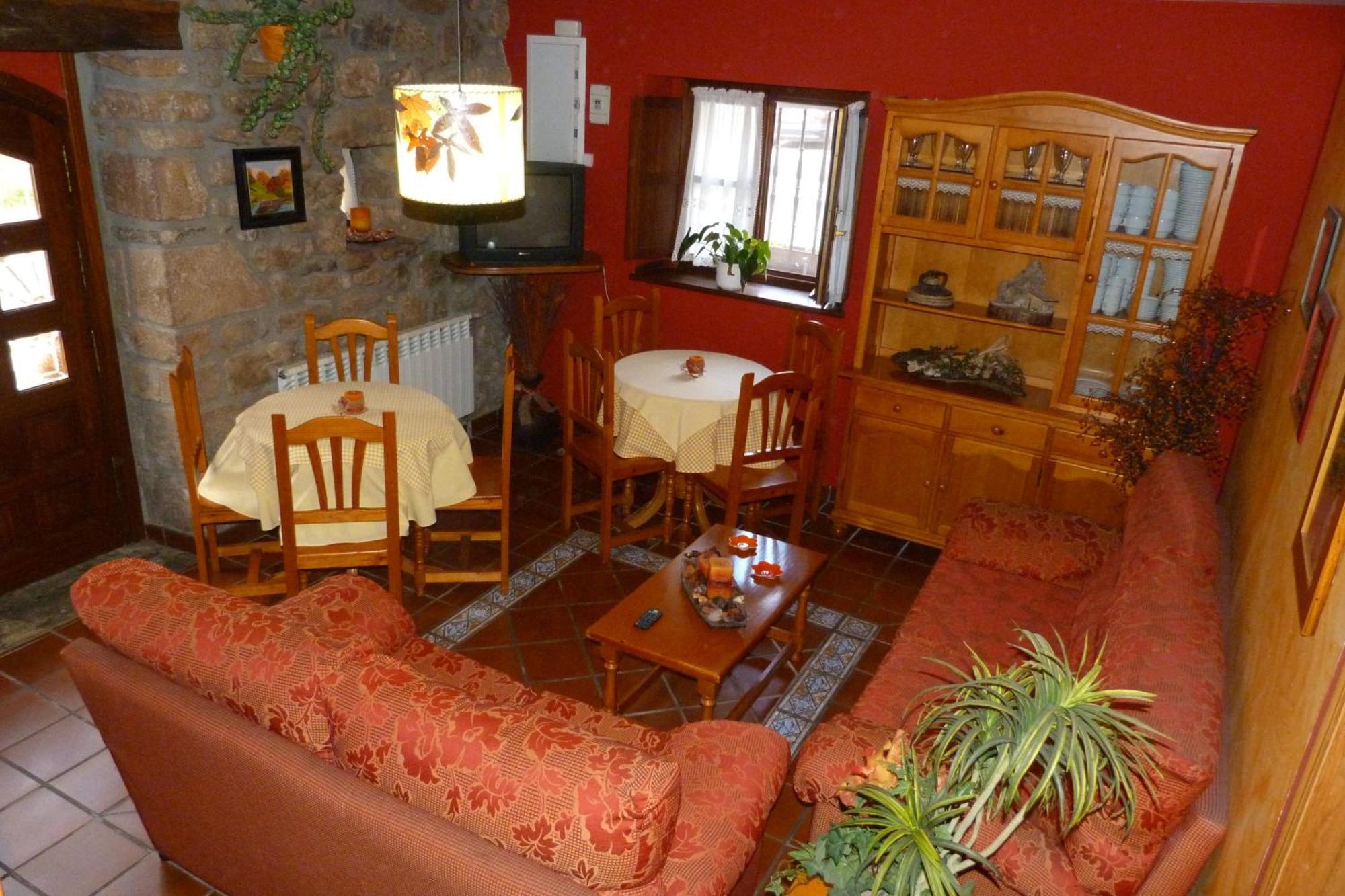 Hotel Mestas Arenas De Cabrales Extérieur photo